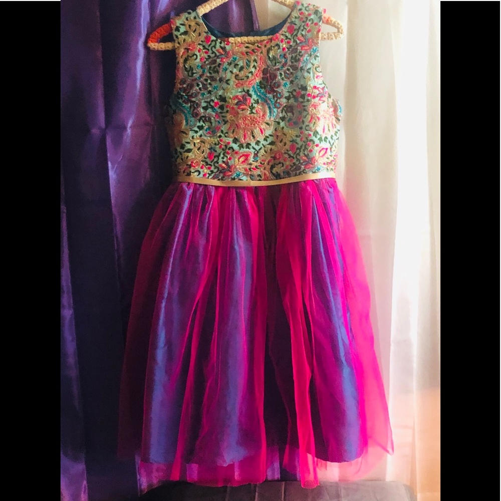 Girls Holiday  Dress ( youth)